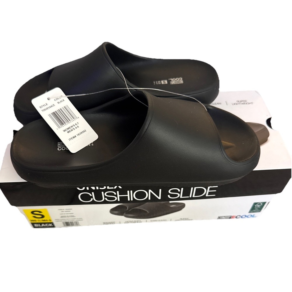 32 Degrees Black Cushion Slide Sandals